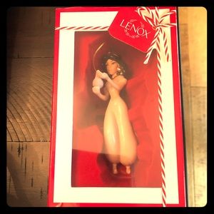 Disney’s Lenox Princess Jasmine ornament